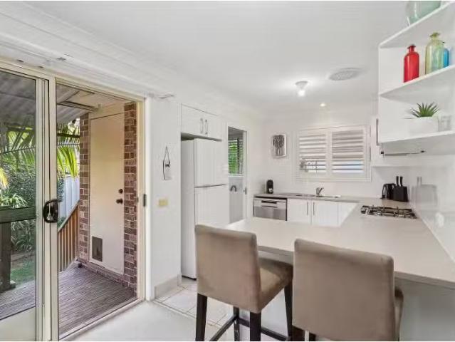 Unique 93 Bundeena Road, Glenning Valley Townhouse for rent L.