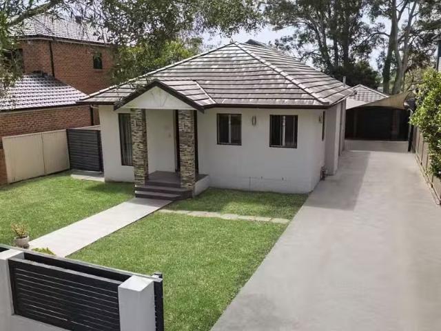 Unique 93 Moorefields Road, Kingsgrove House for rent Listed.