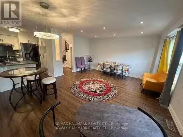 Cozy 95 Crittenden Drive, Georgina, ON, L4P 4E3 house for le.