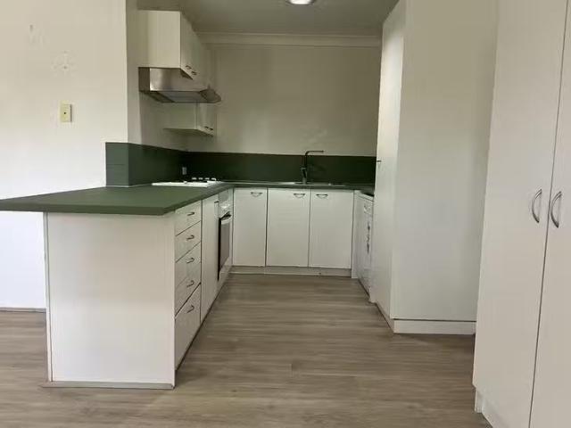 Cozy 9/5 Brett Avenue, Labrador, QLD 4215