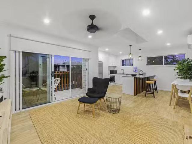 Nice 95B Palm Beach Avenue, Palm Beach, QLD 4221