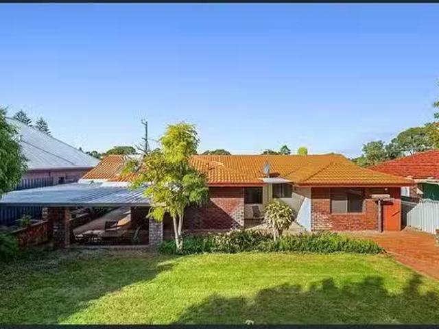 Just in! 97 Mullaloo Drive, Mullaloo, WA 6027