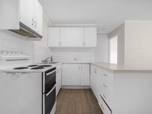 Deal! 9/848 Pascoe Vale Road, Glenroy VIC 3046