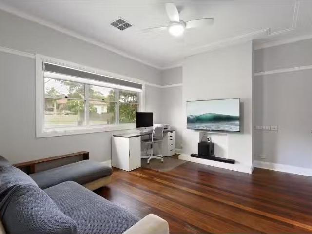 Just in! 99 Wyadra Avenue, North Manly House for rent Listed.