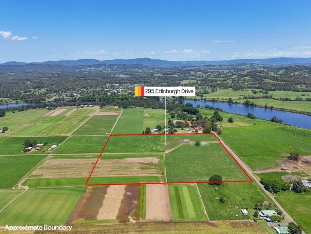 Unique 9.30 Ha Farmland at Taree Estate
