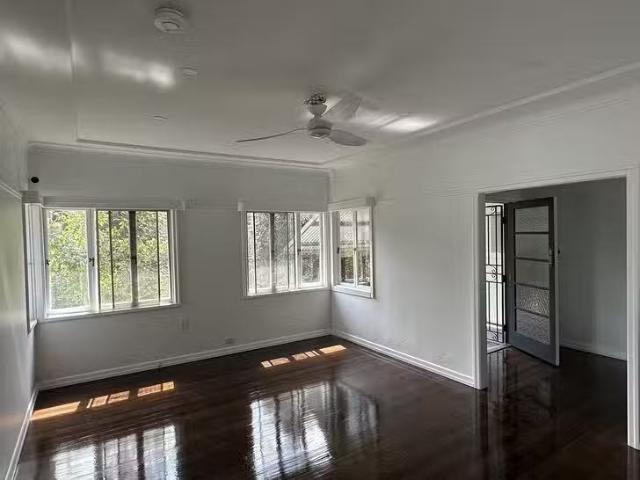 For Rent! 9 Blomfield Street, Moorooka, QLD 4105