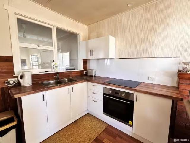 Just in! 9 Blamey Street, WEYMOUTH, TAS 7252 House for Rent