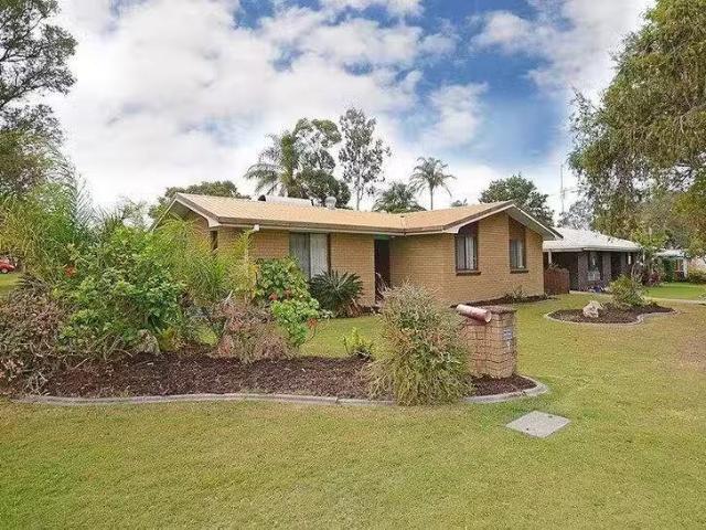 Charming 9 Burrum Street, Urangan, QLD 4655