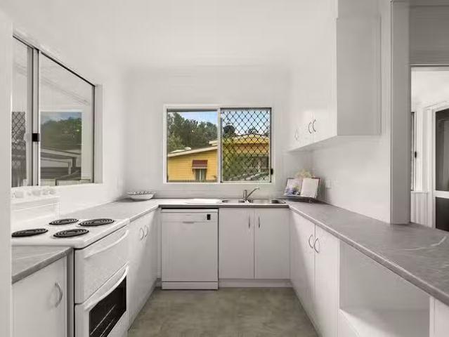 Unique 9 Clarissa Street, Newtown, QLD 4350