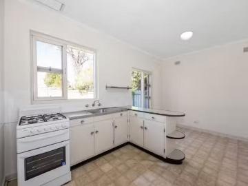 Just in! 9 Dover Street, MAYLANDS, SA 5069 House for Rent