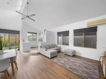 Unique 9 Greygum Place, Currimundi, QLD 4551