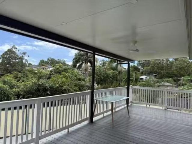 Nice 9 Lachlan Avenue, Molendinar, QLD 4214