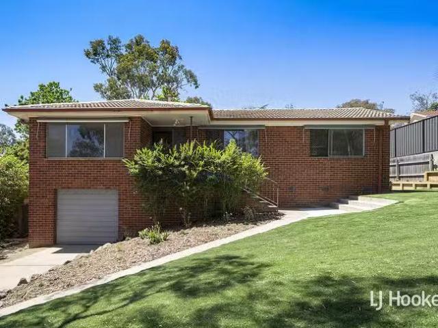 Deal! 9 Marulda Street, Aranda, ACT 2614