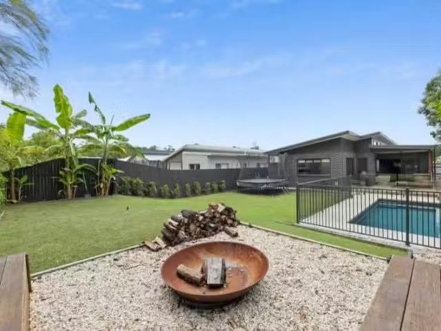 Nice 9 NATURE PLACE, BUDERIM, QLD 4556 House for Rent