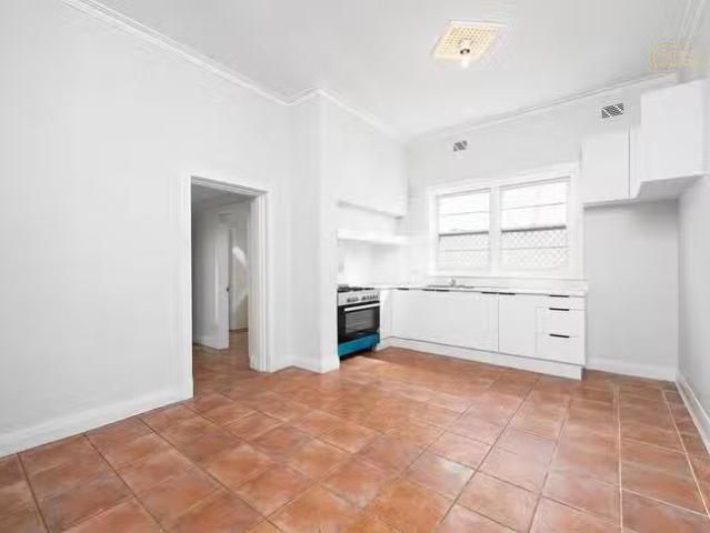 Rental! 9 Selden Street, North Perth, WA 6006