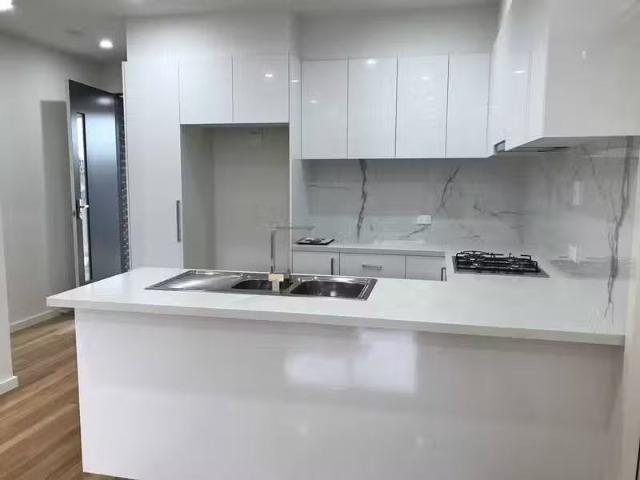 Deal! A/31 Hammond Street, Altona VIC 3018
