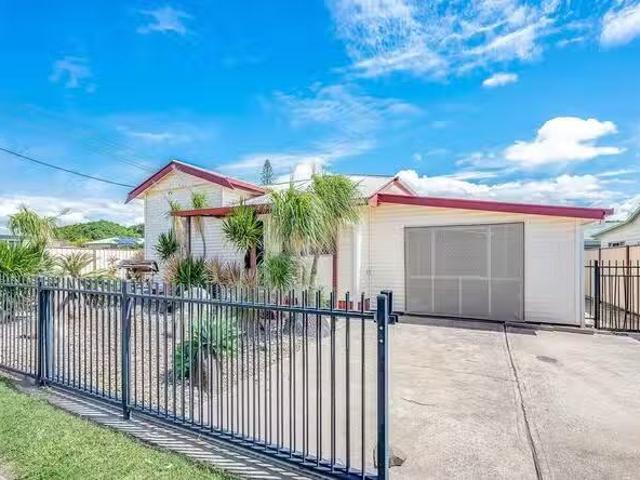Charming A/61 Water Street, Walkervale, QLD 4670