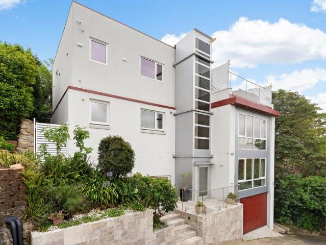 Unique and luxurious family living