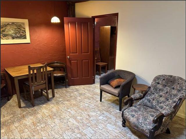 Unique apartment for rent at Cedar Park Rainforest Resort in a small community located in Koah on the Atherton Tablelands outside Cairns