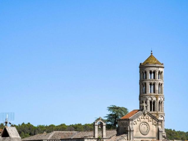 Unique appartement de 158 m² 102 m² carrez dans le centre historique d’Uzès