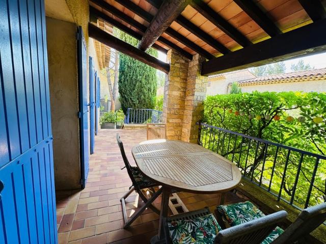 Unique ! Appartement T3 style Maison en Rez de Jardin à Gréoux les Bains