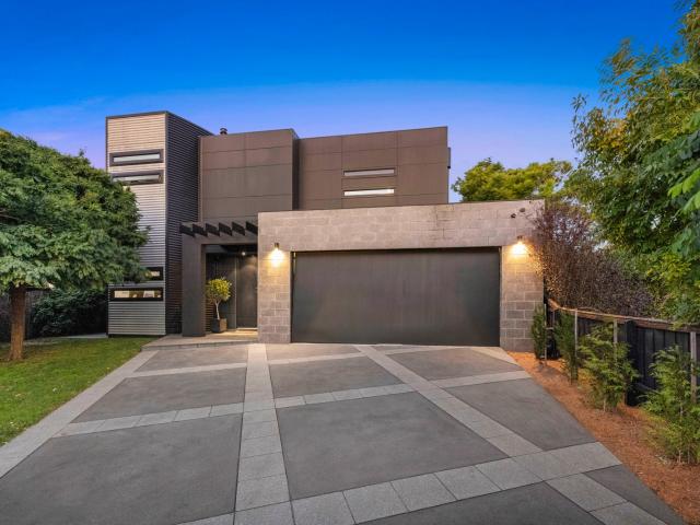 Unique Architecturally Designed Home in Beleura Hill