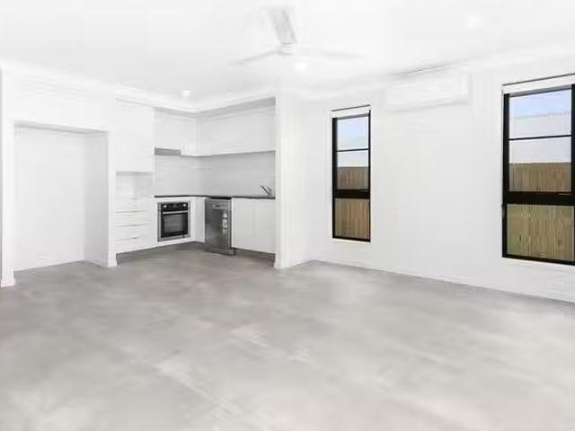 For Rent! B/5 Torrey Street, Hidden Valley, QLD 4703