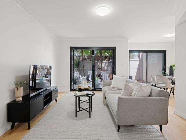 Unique Garden Apartment over 100sqm + Basement Parking