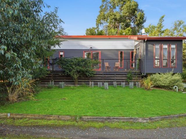 Unique Dual Dwelling Retreat in Tranquil Deep Bay