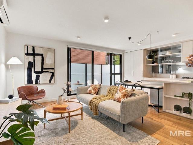 Unique Dual Level Living in the Heart of Hawthorn