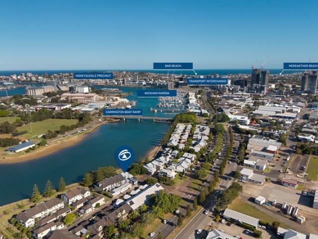 Unique Four Bedroom Penthouse on the Throsby Waterfront