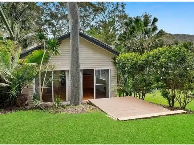 Nice Flat 120 Palmgrove Road, Avalon Beach Townhouse for rent.