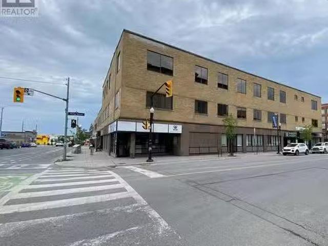 Cheap King Street N, Peterborough Town Ward 3, ON, K9J 2R8.