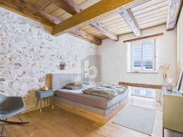 UNIQUE! HIGH QUALITY RENOVATED IN THE TOWN!