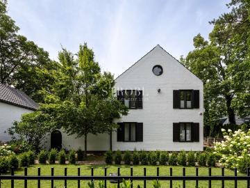 UNIQUE I Einmaliges Architekten Anwesen