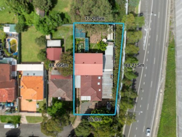 UNIQUE OPPORTUNITY 733.9SQM BLOCK WITH 16M FRONTAGE ZONED R3!