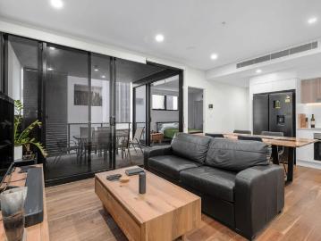 Unique Opportunity Cello Residences, Stones Corner Furnished1 Bedroom Apartment