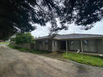 UNIQUE OPPORTUNITY IN CHARLEMONT!