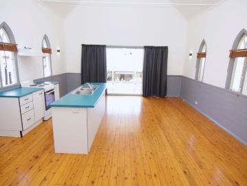 Nords Wharf, Awaba - Equipped kitchen