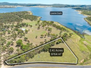 UNIQUE OPPORTUNITY TO OWN LIFESTYLE BLOCK at LAKE LESLIE