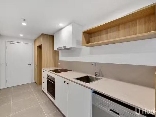 Nice M05/4 Grazier Lane, Belconnen, ACT 2617