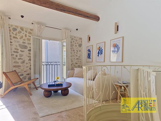 Unique Maison de charme avec prestations haut de gamme au. 90m² Antibes