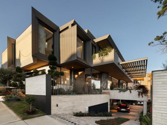 Unique new harbour view residence of unrivalled luxury