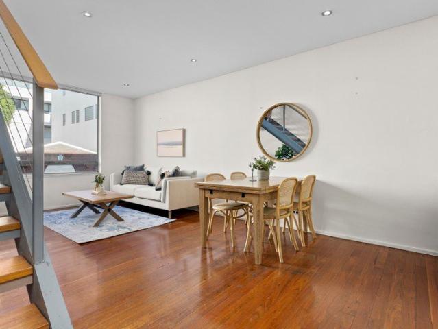 Unique Split Level Apartment In The Heart Of Bondi Beach