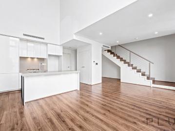Unique Split Level Design with Dedicated Study in Prime Epping Location