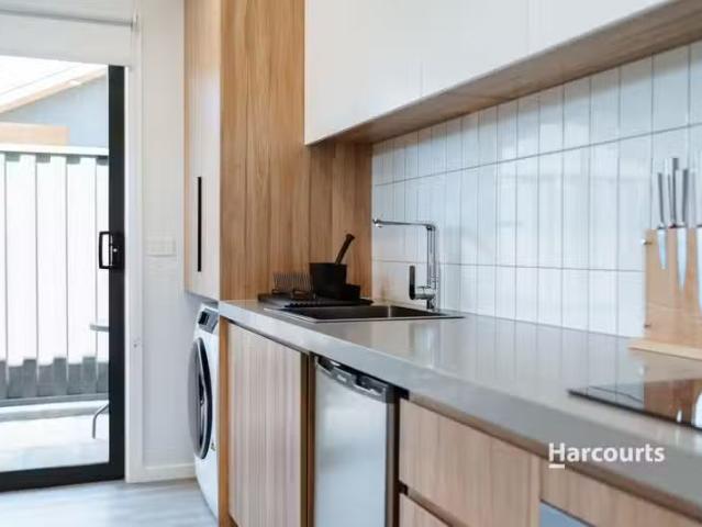 For Rent! Studio 5/20 Alberta Street, LATROBE, TAS 7307 Stud.