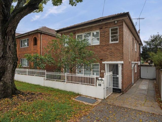 Unique Period Property Offering Multiple Possibilities