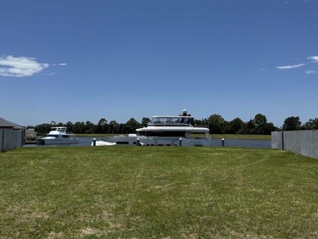 Unique Waterfront land including 22 meter pontoon