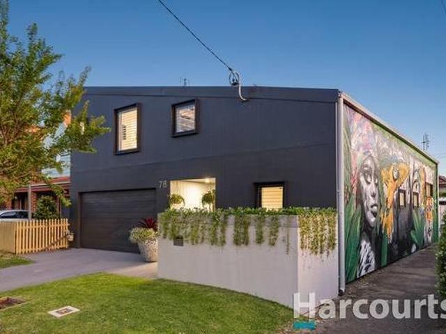 Unique Warehouse Conversion in Trendy InnerCity Locale