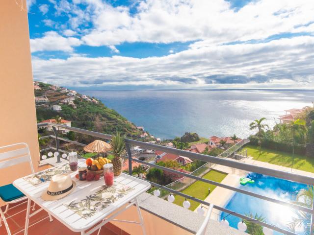 Unique Tropical Style Penthouse with a Dreamy View